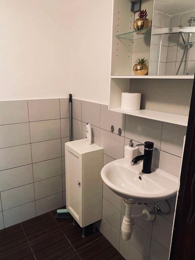 Apartmanek Patricie Room With Kitchenette Suitable For 2 Adults And 2 Children Мікулов Екстер'єр фото