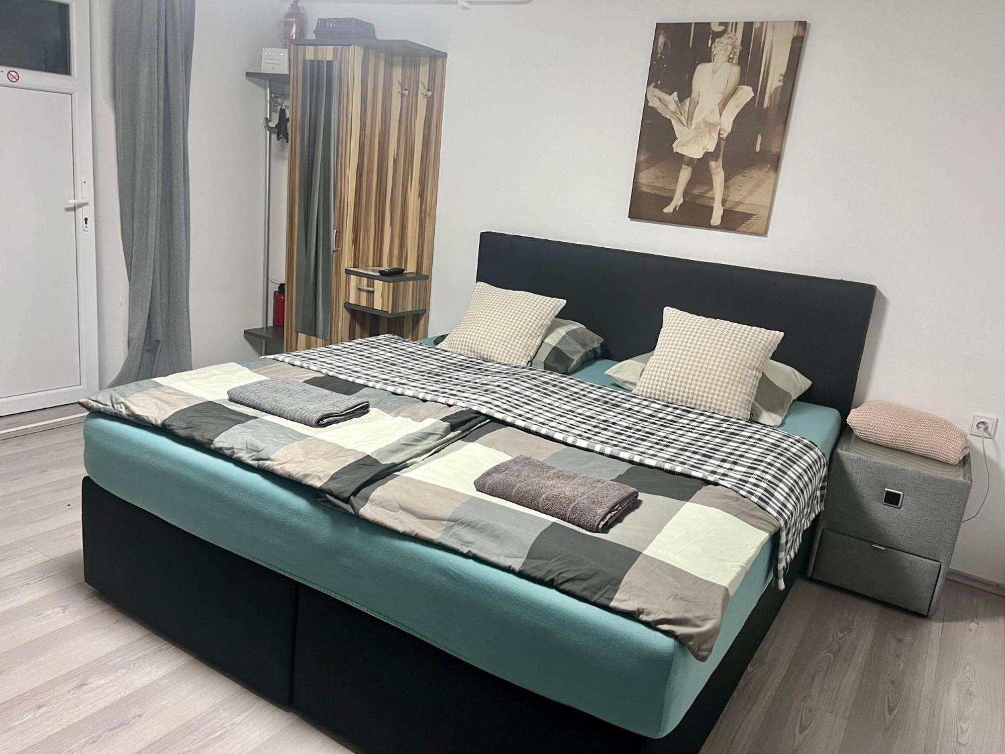 Apartmanek Patricie Room With Kitchenette Suitable For 2 Adults And 2 Children Мікулов Екстер'єр фото